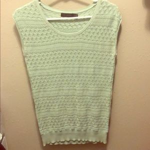 CLOSET CLOSING. MAKE OFFER. sweater. Size XS